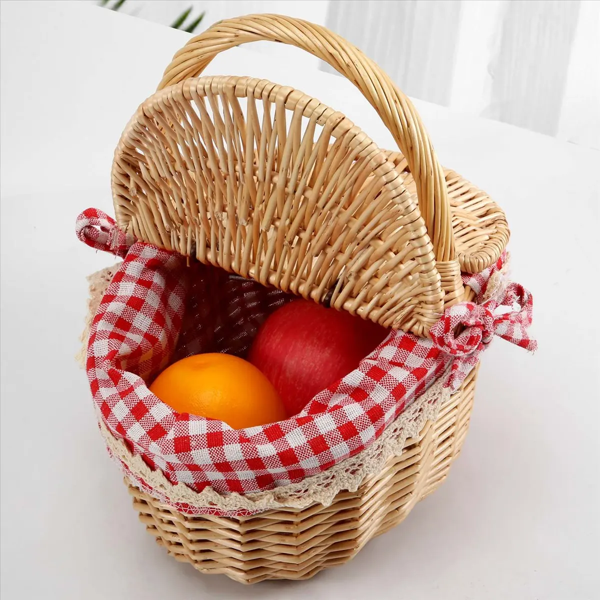 A78I Country Style Wicker Picnic Basket Hamper with Lid and Handle & Liners for Picnics, Parties and BBQs