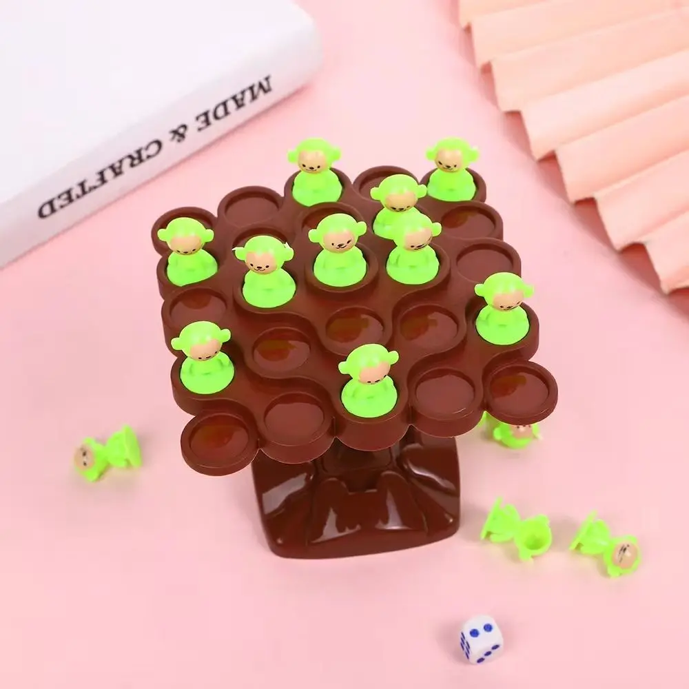 STACKABLE MINI Monkey BALANCE Tree พลาสติกสีสุ่ม Montessori ของเล่นคณิตศาสตร์เดสก์ท็อปของเล่น Balancing Interaction โต๊ะเกม