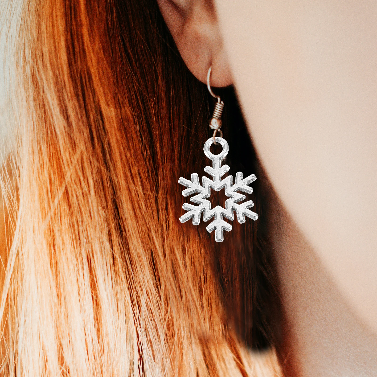 

100Pcs Snowflake Jewelry Charms Alloy Pendants DIY Craft Accessories Christmas Bracelet Earrings Making Snowflake Charms