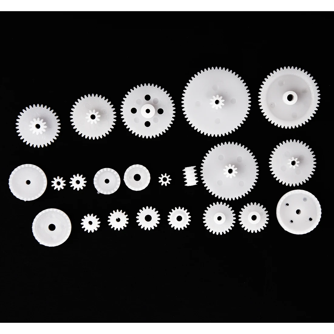 Conjunto de engrenagens de plástico branco de diferentes estilos 58 peças para brinquedos RC