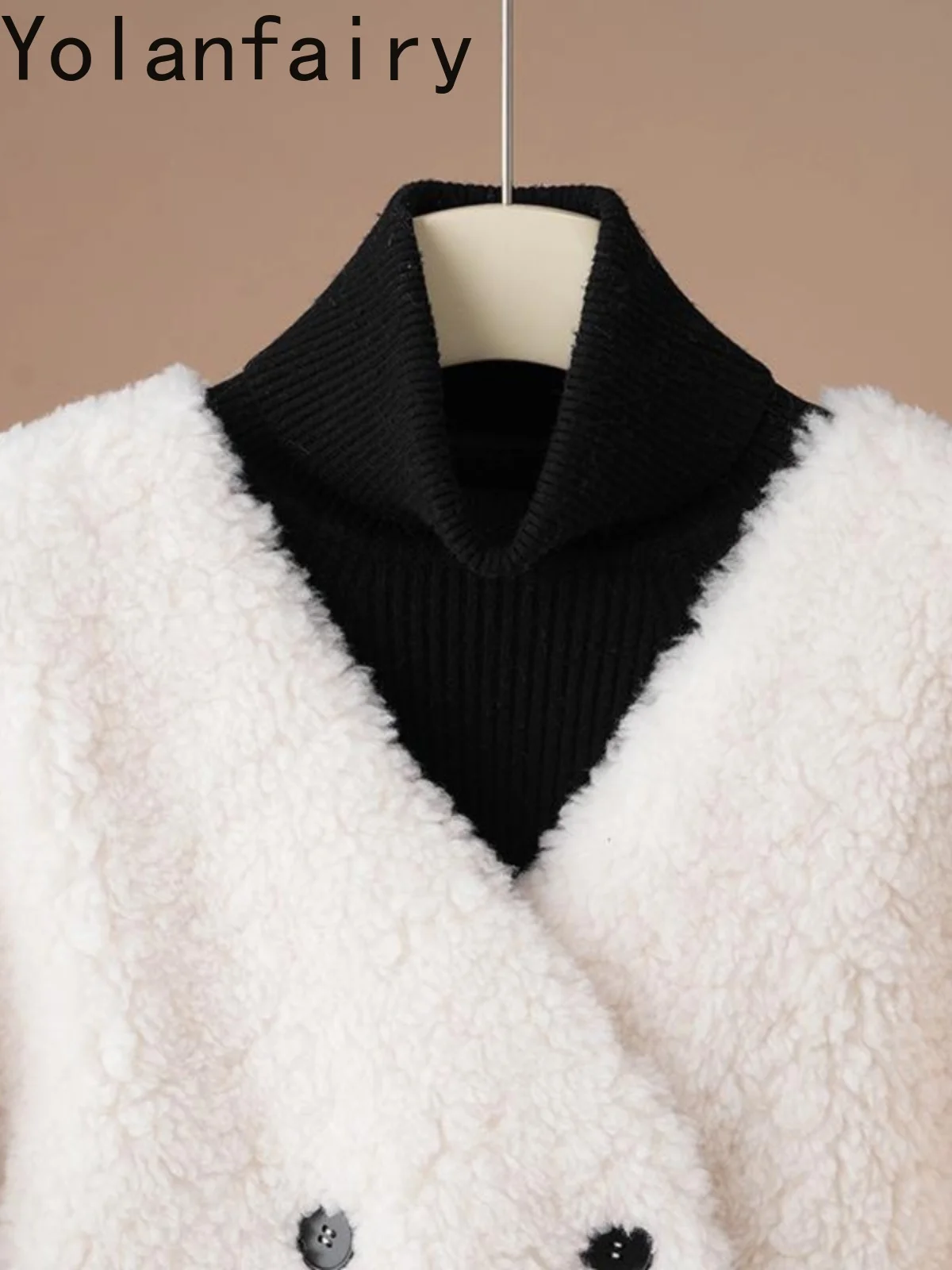 เสื้อแจ็คเก็ตขนสัตว์แท้ 100% ยี่ห้อ YOLANFAIRY สำหรับผู้หญิง ฤดูใบไม้ร่วง ฤดูหนาว คอวี ขนแกะเนื้อละเอียด เสื้อแจ็คเก็ตขนสัตว์สีขาวสุดหรู เสื้อโค้ทขนสัตว์ Roupas Femininas