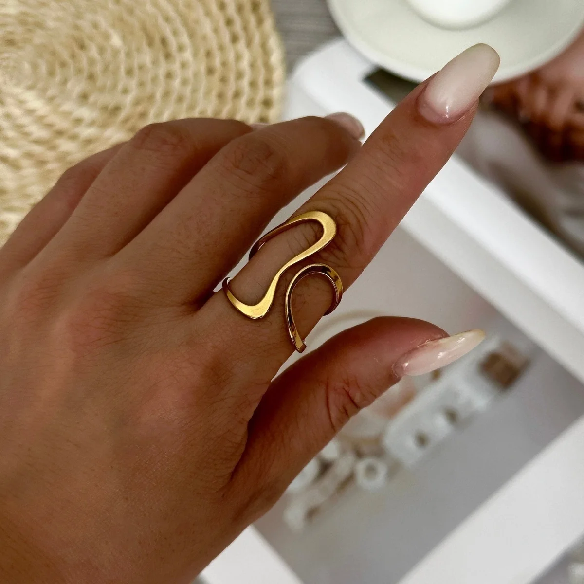 Hohle, doppelte Kreisringe aus Edelstahl mit Blattmuster und Imitationsperlen, S-förmige Ringe für Damen und Herren, Punk-Geometrie, stapelbare Ringe, Schmuck. – Detail 9