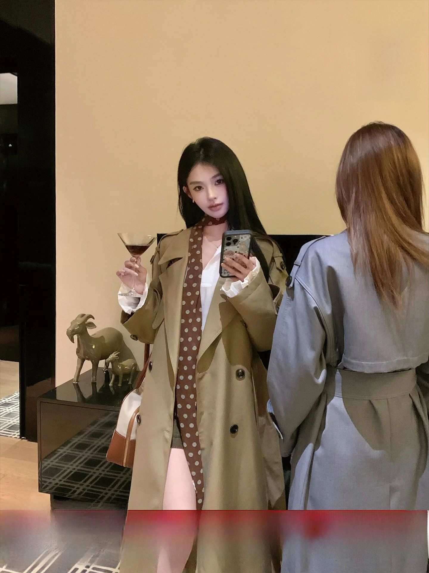 

Женское длинное пальто Ele Korean Sle: простой классический силуэт, ветровка из полиэстера и вискозы, летний сезон