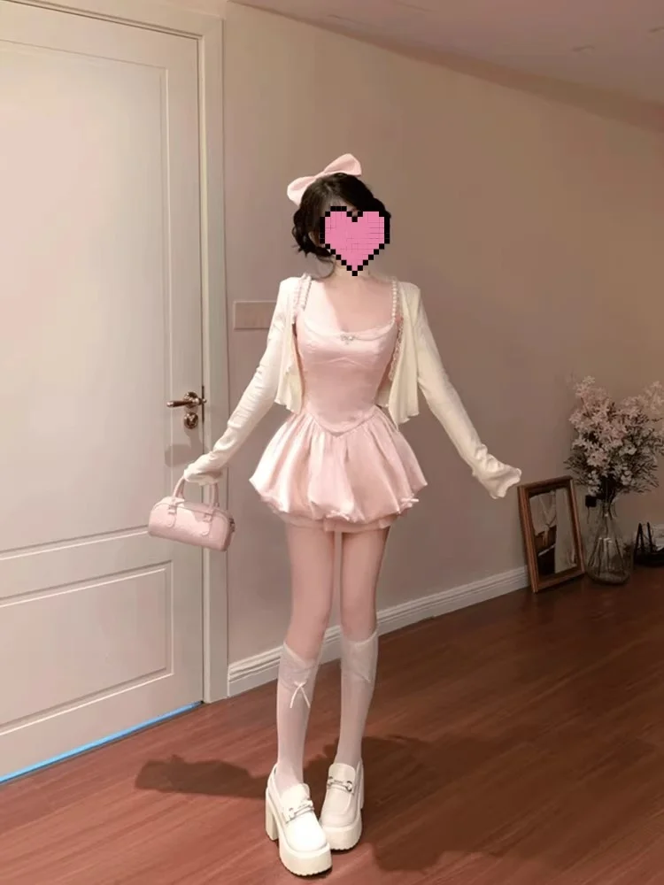 

Нежно-розовое женское короткое платье А-силуэта с жемчужными бретелями, присборенной талией и высокой талией, повседневное, весна-лето