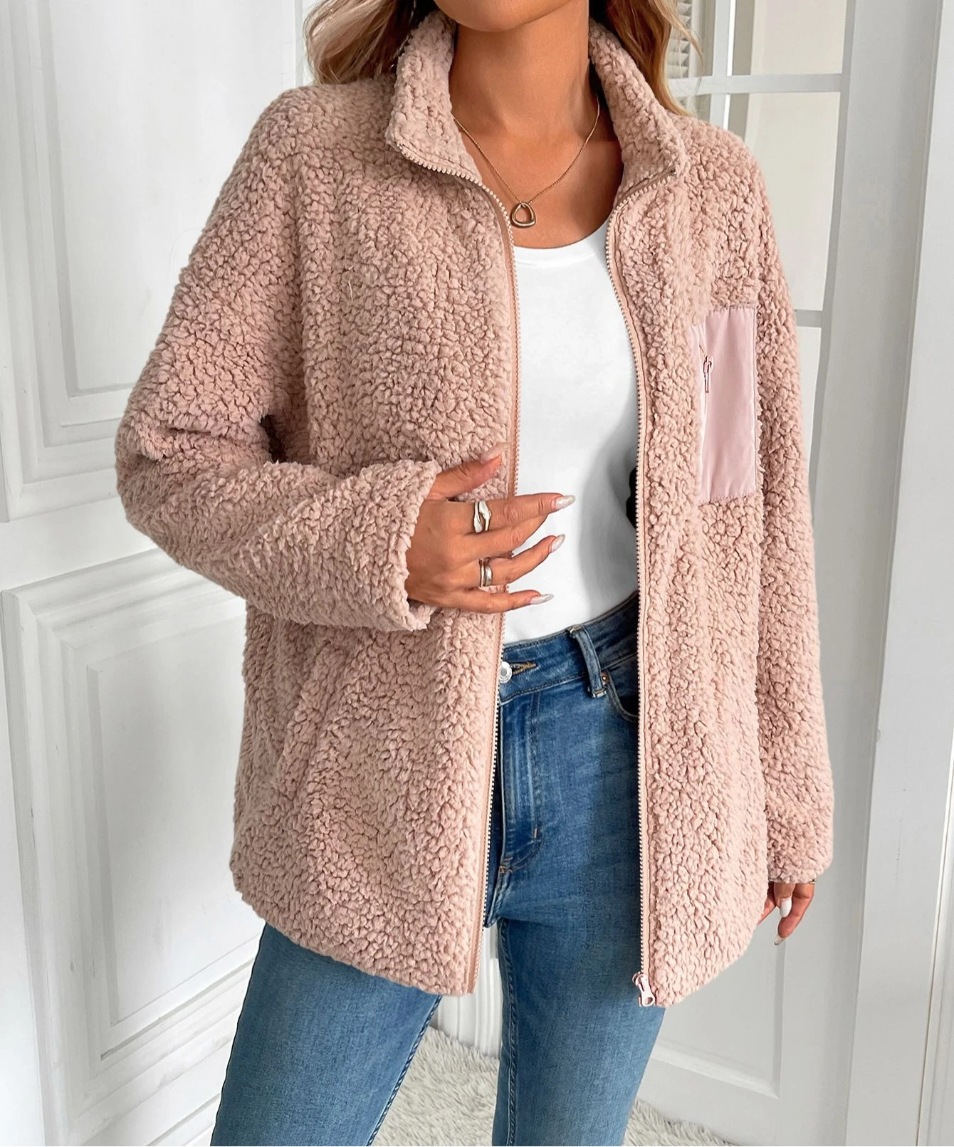 

2025 Autumn/Winter Lambskin Loose Patchwork Casual Multi-Functional Jacket Coat