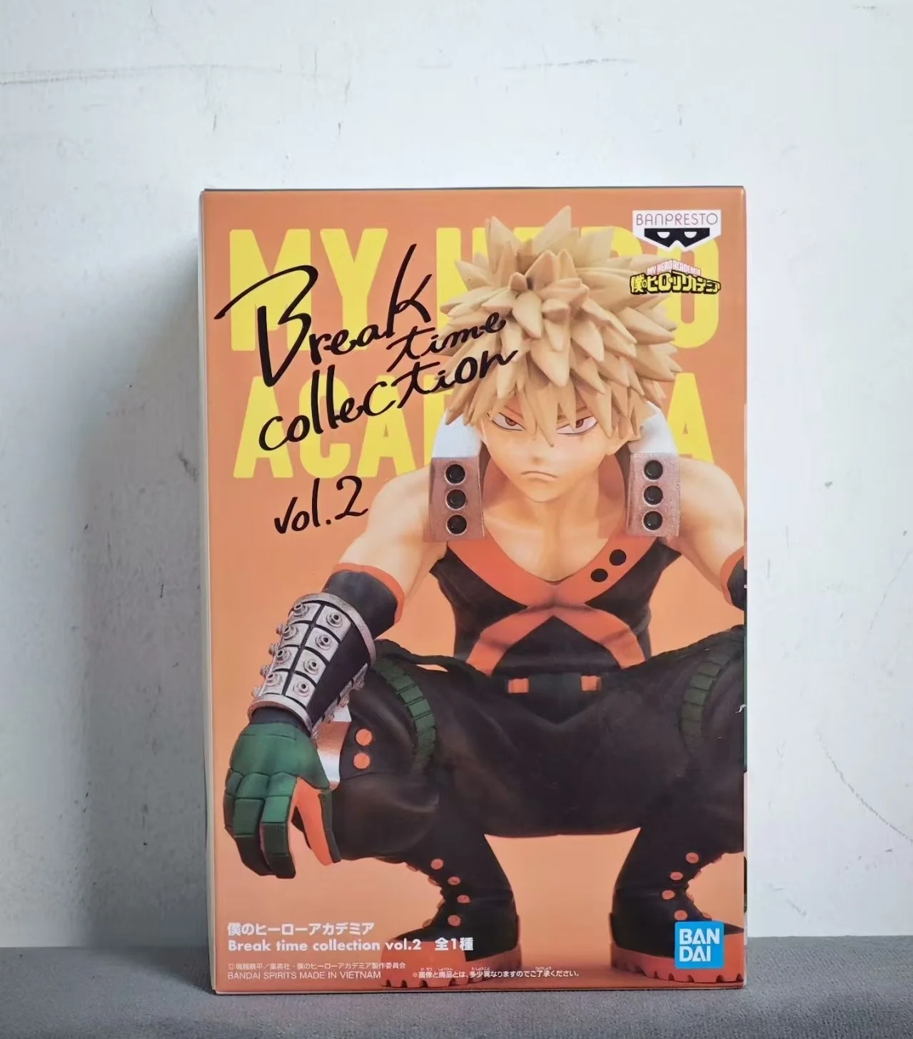 

В наличии My Hero Academia Bakugou Katsuki BANDAI BANPRESTO оригинальные товары в стиле аниме фигурка модель украшения