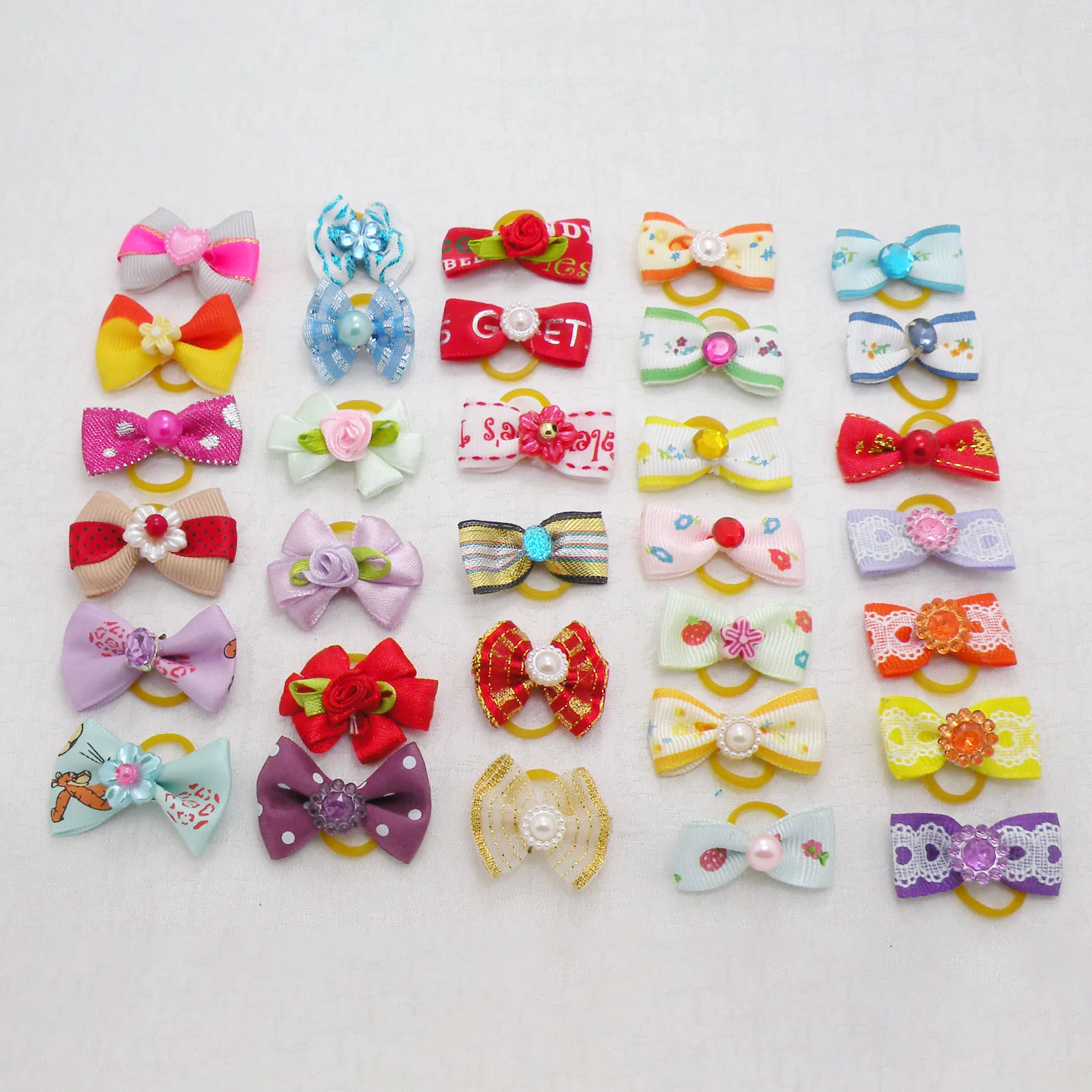 100pcs Cute Dog Hair Bows Dog Topknot Multicoloured Puppy Hair Bows Bright Flower Peals Pet Headwear Grooming Products