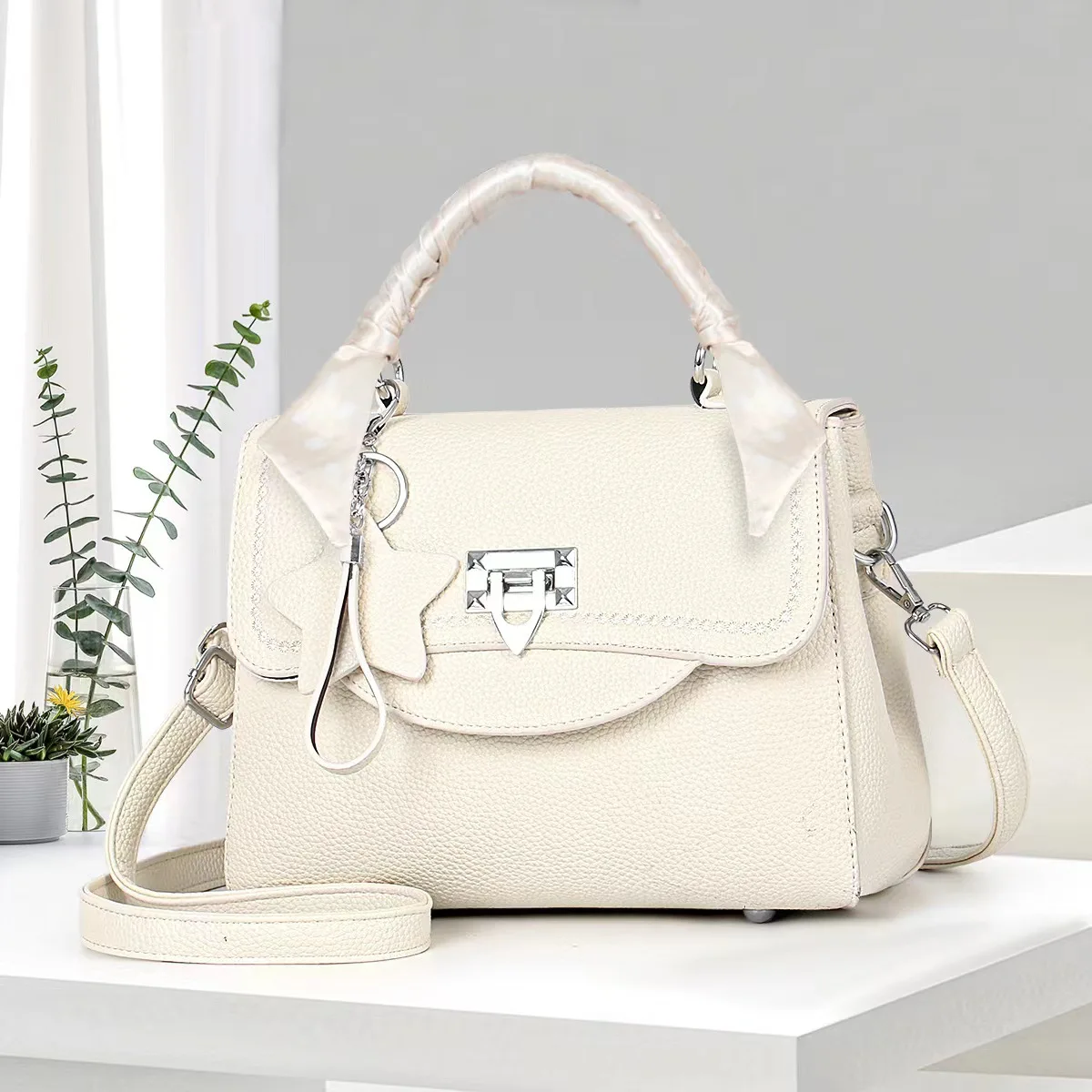 Fashionable Simple Large Single Shoulder Slant Cross Women's Bag Retro Ribbon Handbag Small Bag 2025 New Style Handbag