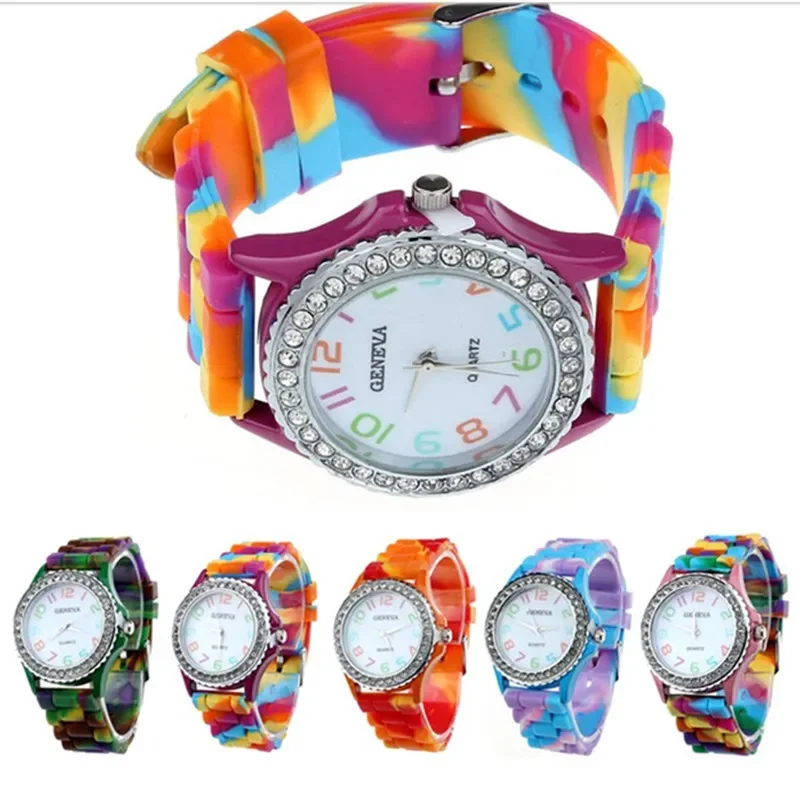 Neue Regenbogen Mode Frauen Uhren Luxus Camouflage Diamant Frauen Quarzuhr Mädchen Silikon Wasserdichte Kleid Uhr Weibliche Uhr