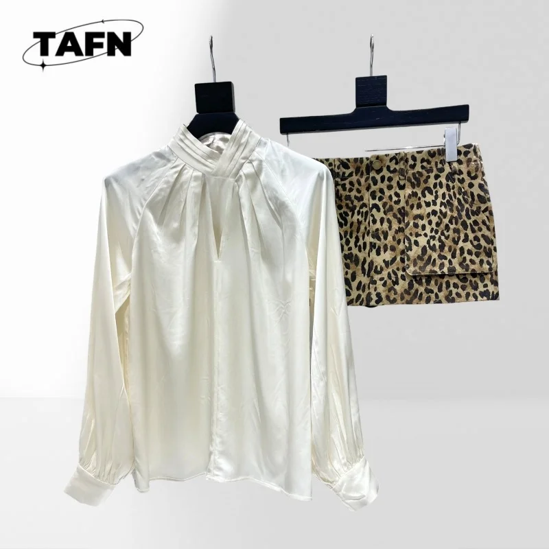 

Summer Essentials: Women's Casual Skirt Set with Fashionable Top Fashion-Forward Women's Skirt op Set, Easy to Style AK0808