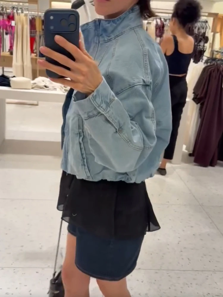 Vintage Blaue Kurze Jeansjacke für Damen mit Stehkragen, Reißverschluss und Knöpfen, Lose Passform, Langarm, Neue Streetwear für den Alltag im Herbst – Detail 12