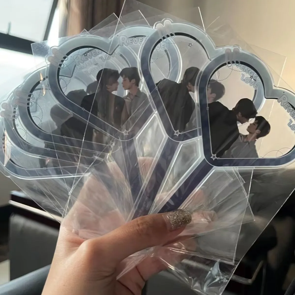 ساعة أكريليك Ziyutian Xuning محلية الصنع جديدة متوفرة في العصا بقيمة جمالية عالية، مثالية لالتقاط الصور على مدار الساعة والتعطيب