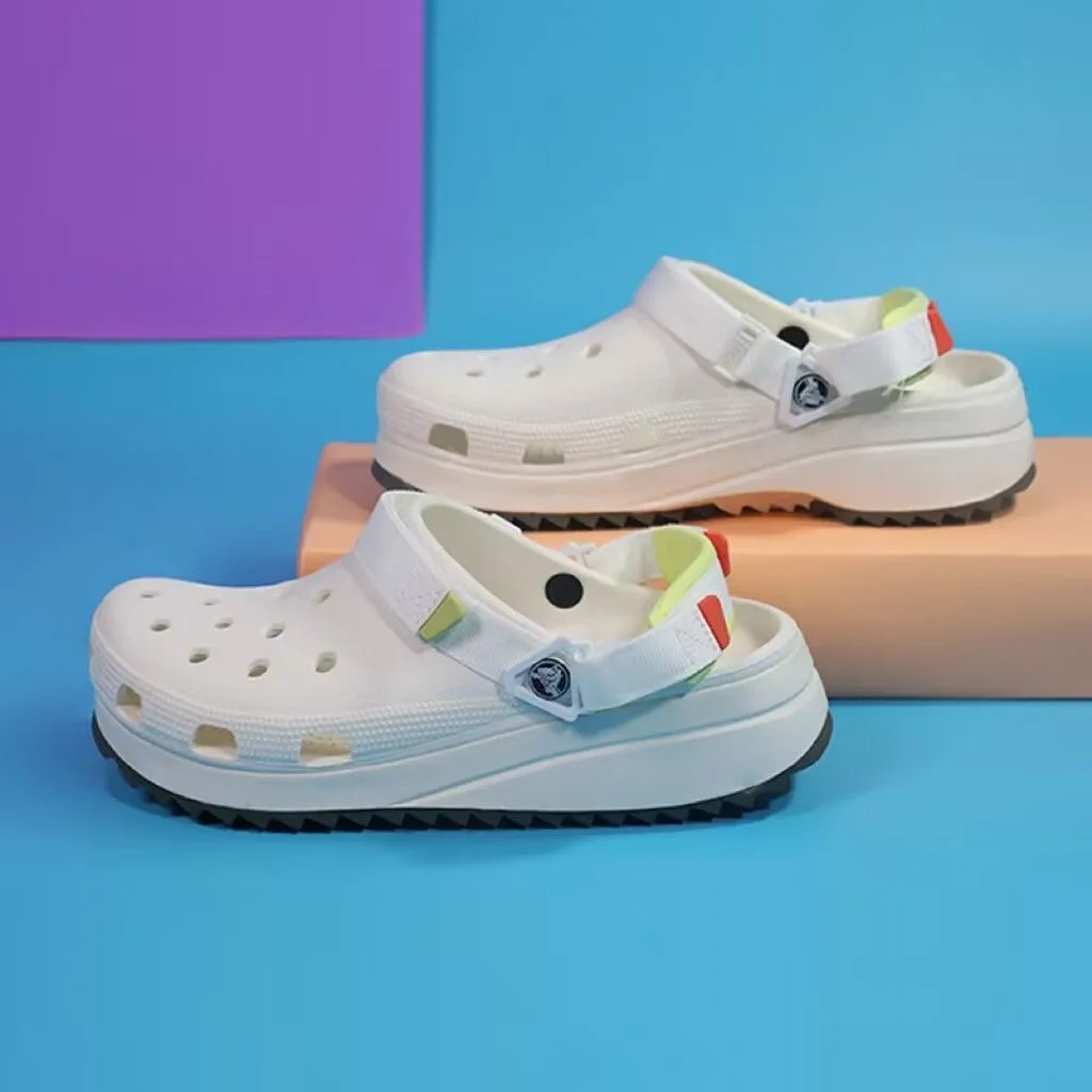 Crocs klassische erhöhte Plattform Clogs mit bunten Trägern trend ige Sohlen Closed-Toe Slip-Ons Outdoor atmungsaktive Strands chuhe