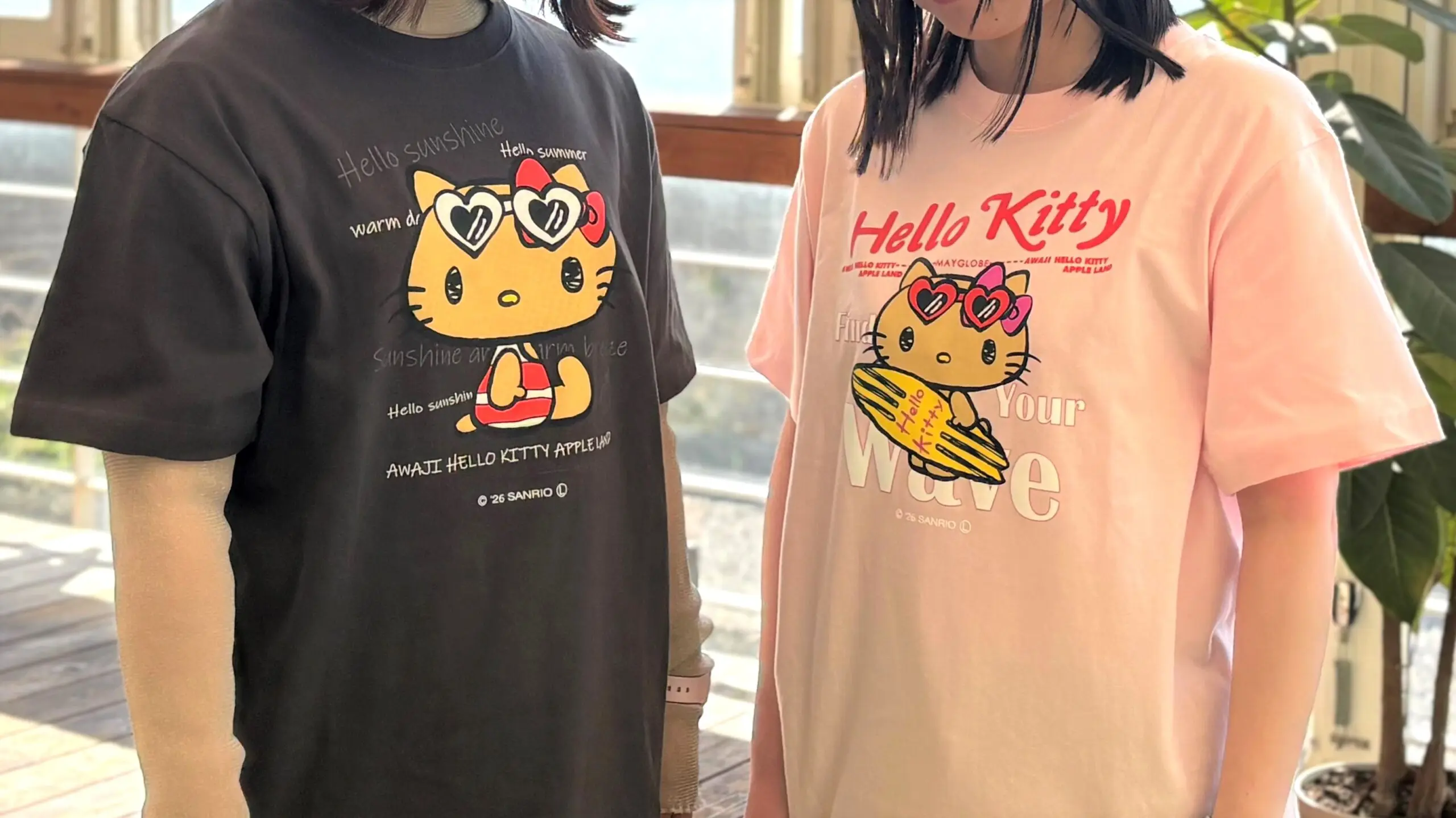 Hello Kitty T Shirt Sanrio Kawaii Surfing Beach Graphic Print Short Sleeve Crew Neck Women Dark Grey Pink 2 Colors Oversized