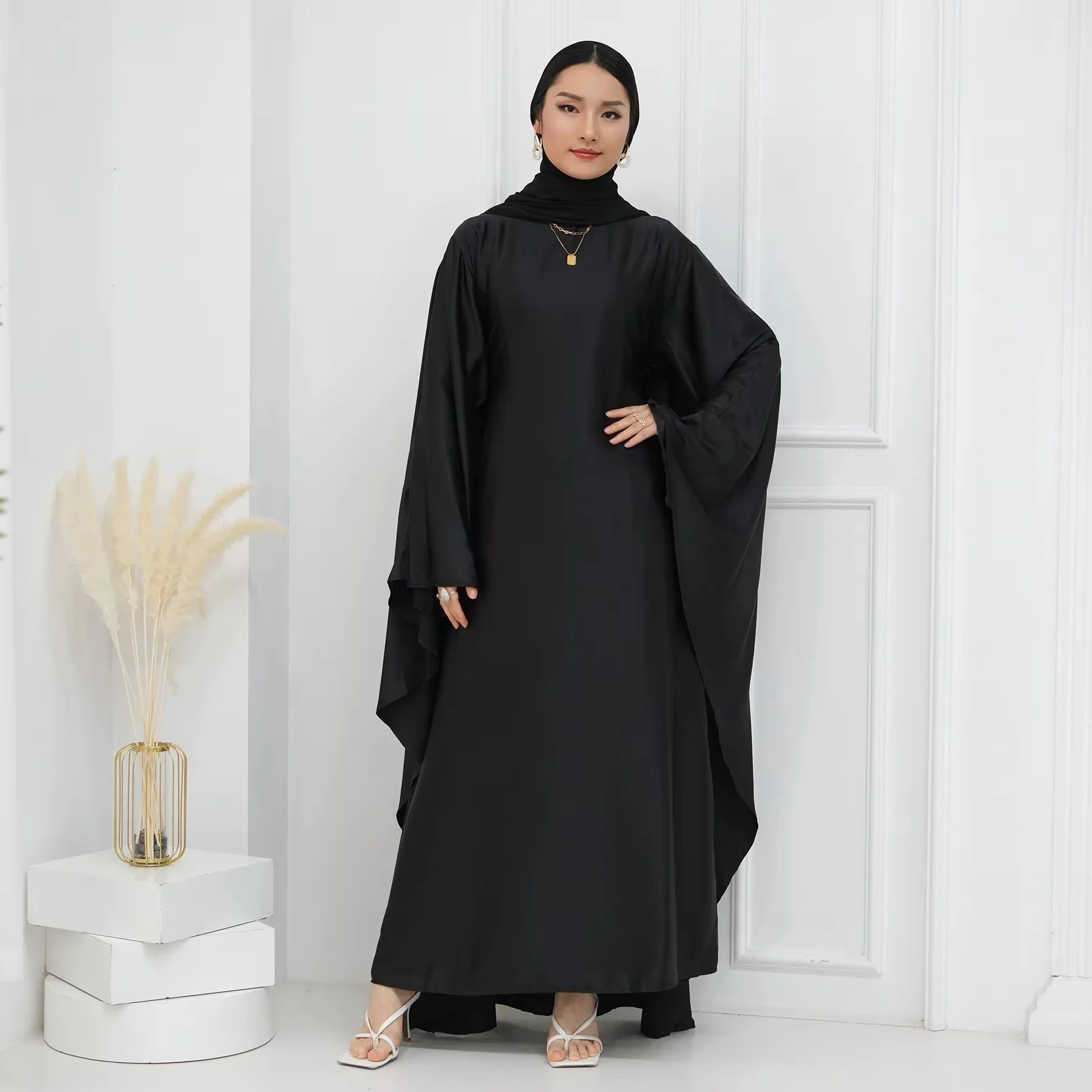 Ramadan Eid Shiny Batwing Sleeve Abayas Djellaba Muslim Dress Dubai Fashion Glossy Islamic Full Abaya Muslim Islam Prayer Robes