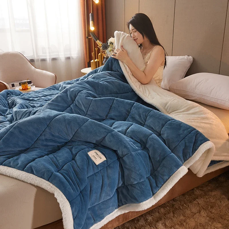 

Coral Fleece Autumn Winter Warm Blankets for Bed 3 Layers Thicken Flannel Blanket Quilt Soft Comfortable Warmth Quilts Washable