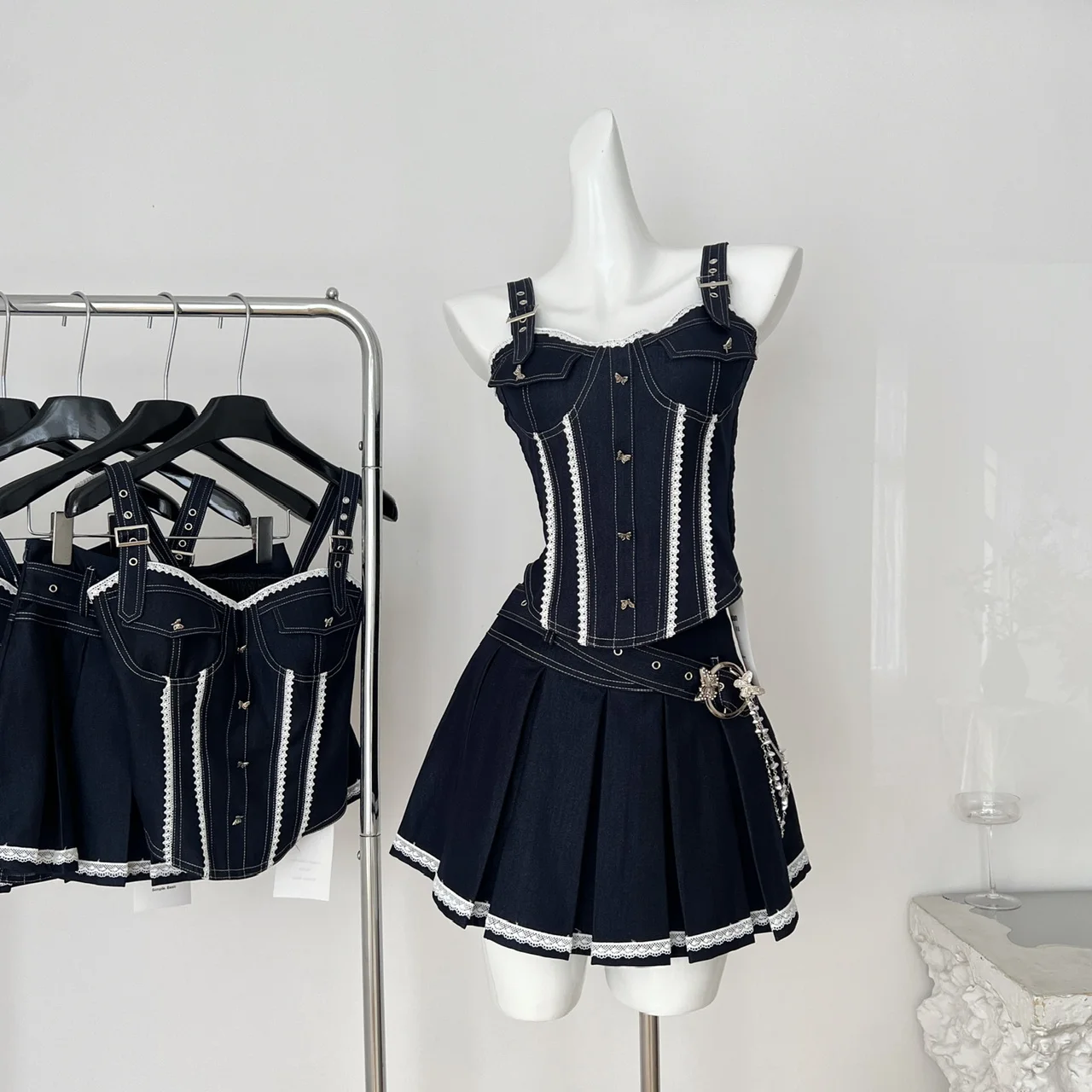 

Summer Women Y2k Rave Kpop Idols Shoujo Lace Gyaru Coquette Denim Outfits 2 Piece Set Halter Crop Top + Mini Denim Pleated Skirt