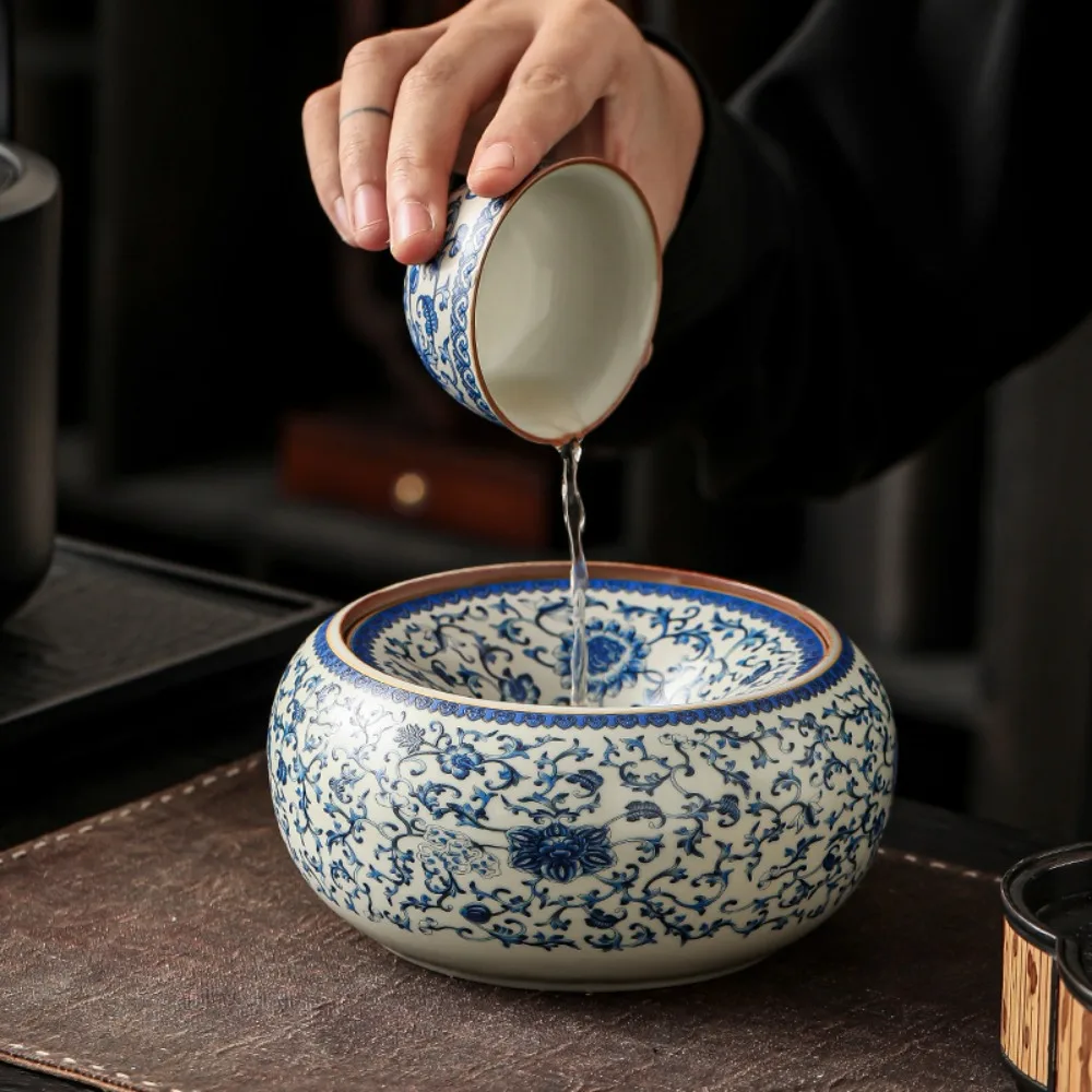 Blue And White Ru Kiln Interlocking Lotus Ceramic Ashtray Anti Ash Flying Odor Proof Luxury Household Office Decor Ornament