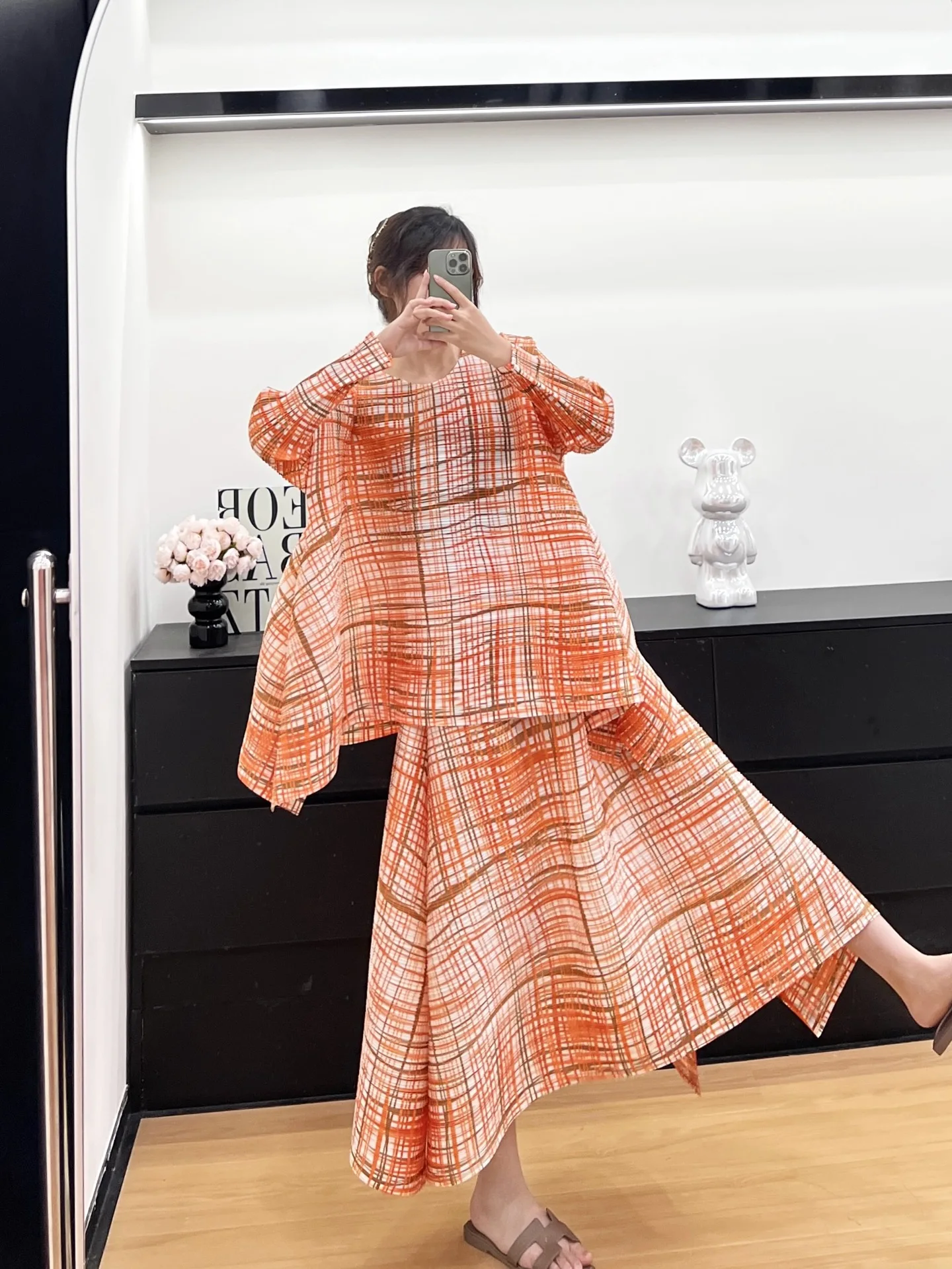 

Women Large Size 2-piece Round Neck Long Sleeve Striped Printed Irregular T-shirt Fashion Skirt 2025 Summer New Female Clothing