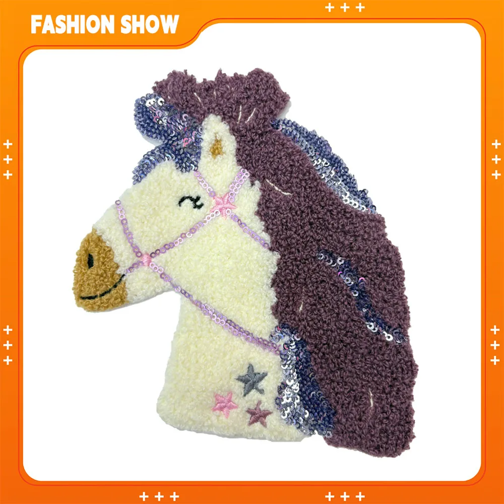 

Advanced Custom Chenille Embroider Horse Head Patch Hand-Sewn DIY Decoration Men's and Women's Fashion Accessories