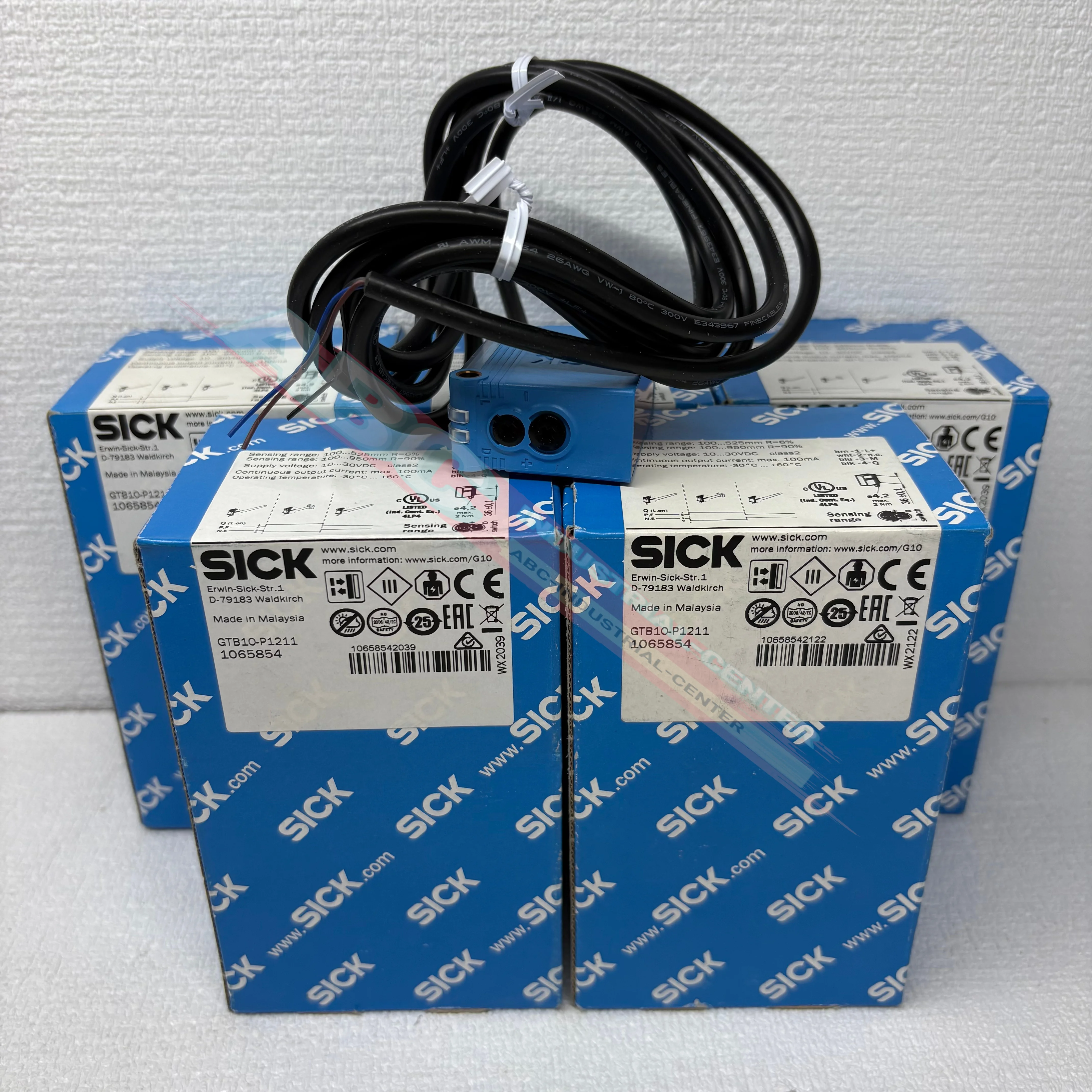 

GTB10-P1211 1065854 New Photoelectric sensor original