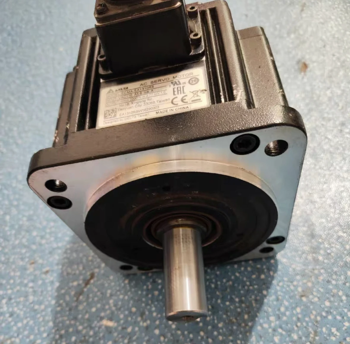 Used servo motor 1KW, A2, ECMA-EA1310RS