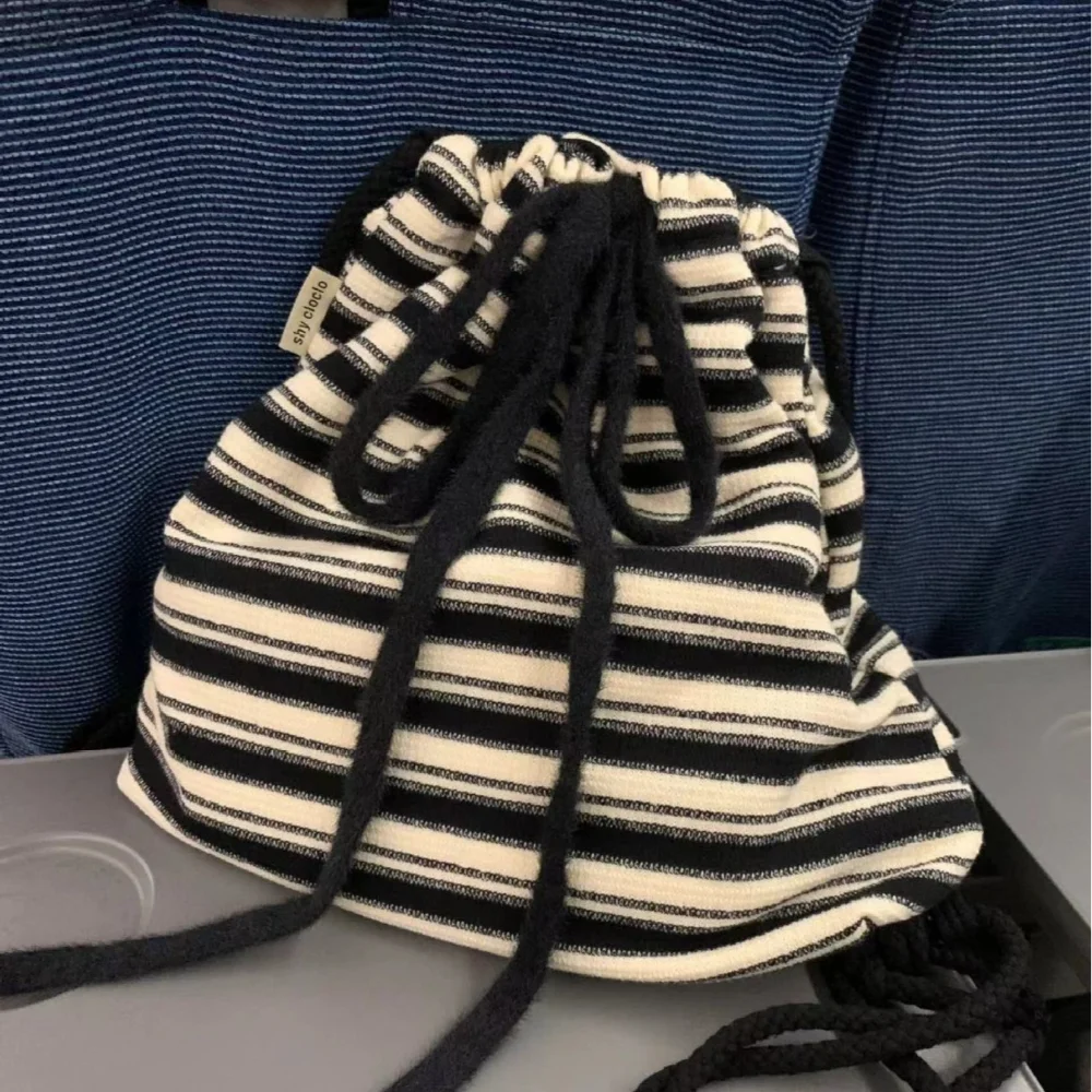 Casual Leisure Striped Backpack Simple Color Contrast Drawstring Backpack Large Capacity White& Black Shoulder Bag Girls