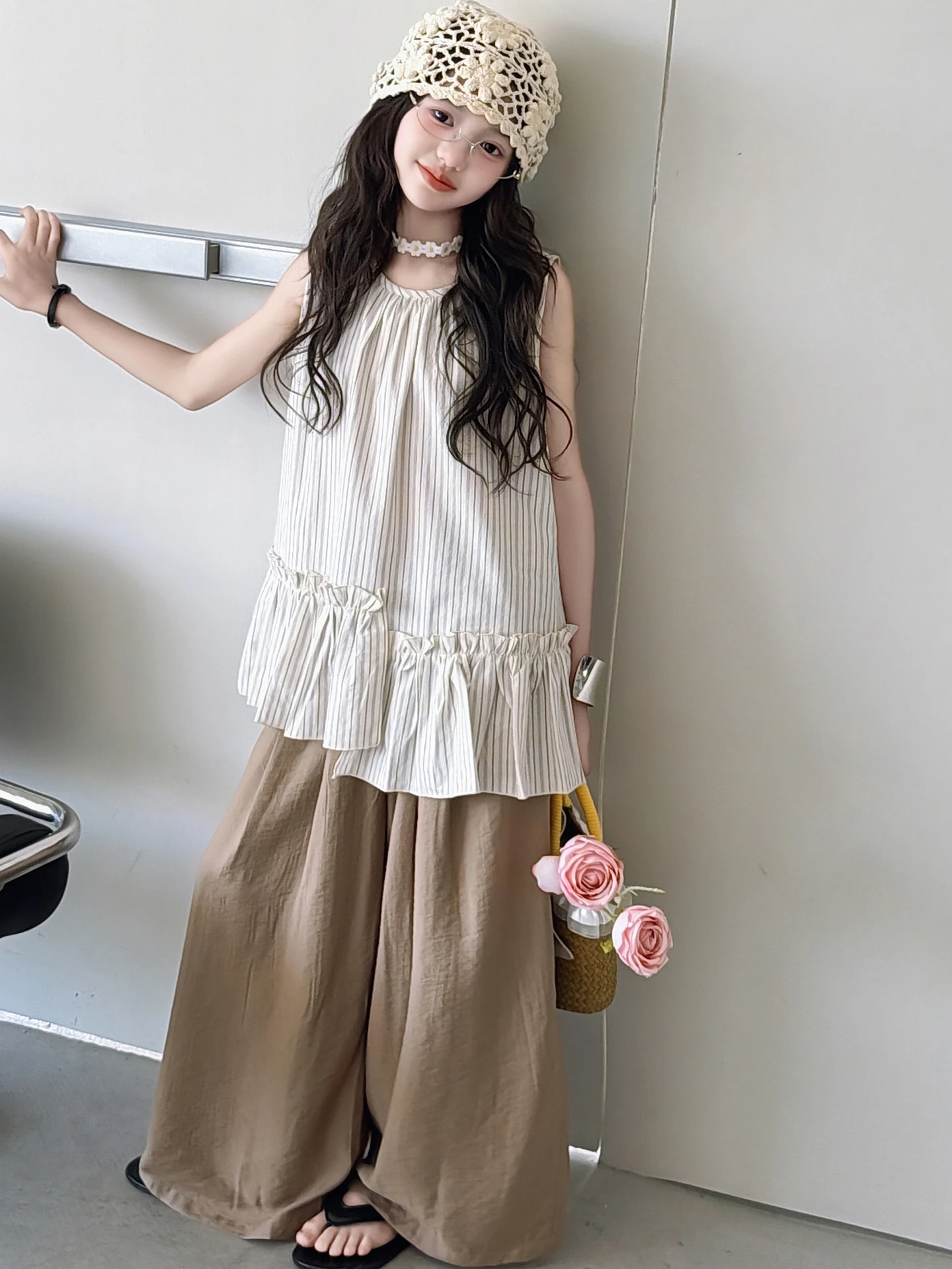 korean-style-summer-outfit-for-girls-sleeveless-striped-doll-shirt-and-wide-leg-pants-two-piece-set-fashionable-and-stylish