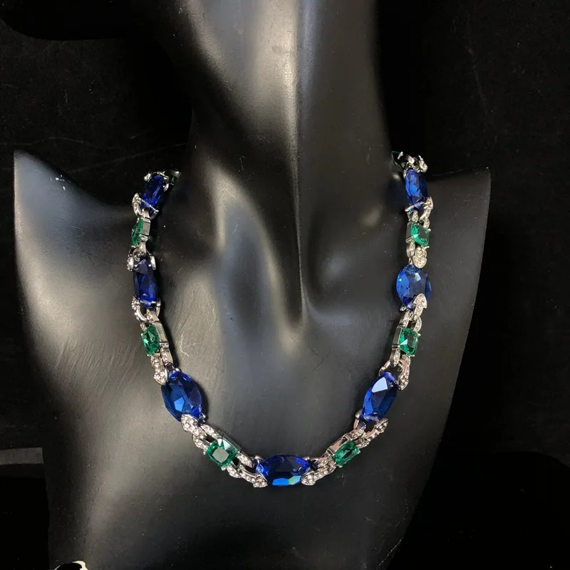 Light Luxury Vintage Sapphire Design Platinum Plated Jewelry Set Inlaid Rhinestone Elegant Women Necklace Earrings Party Gift