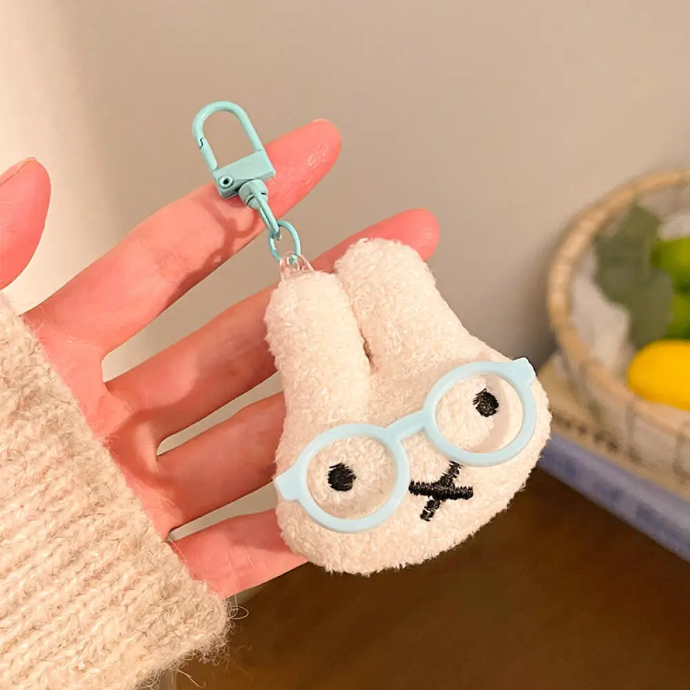 Miffy Rabbit Cartoon Niedlicher Plüsch-Anhänger Brille Miffy Little Rabbit Schlüsselanhänger Rucksack High Appearance Level Anhänger Zubehör