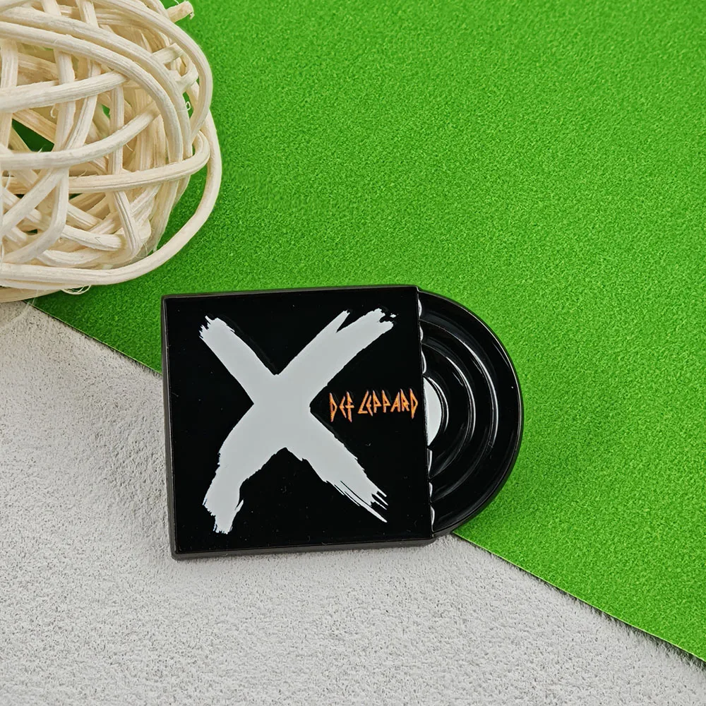 X Ten Album Metallbrosche Heavy Metal Rock Band Schallplatten-Logo Anstecknadel Musik-Fan-Sammlerstück Schmuck Jacken-Taschen-Charm Geschenk – Detail 3