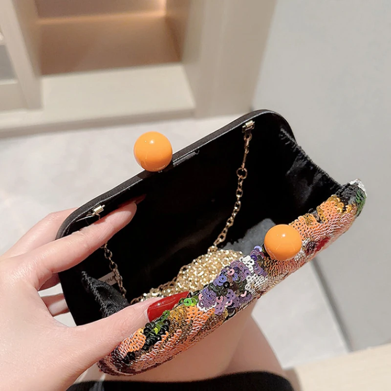 Fashion Sequins Clip Shell Clutch Bag for Women Flower Embroidery Shoulder Crossbody Bags Vintage Evening Party Female Purses