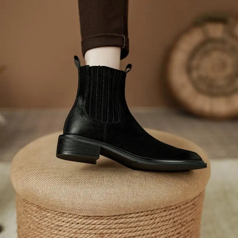 Krazing Pot New Cow Suede Round Toe Winter Warm Chelsea Boots Design europeo Vintage Chic Office Lady England Style stivaletti