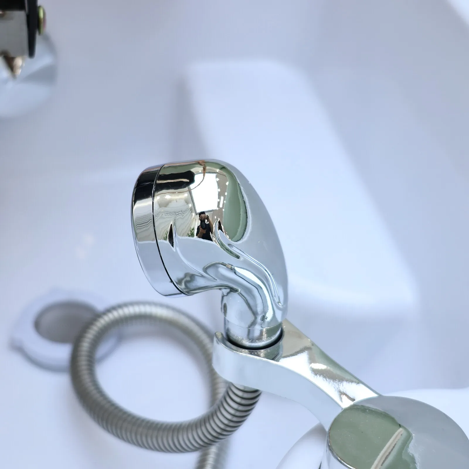 Elektrisches Shampoo-Liegebett in Erdtönen mit Massagefunktion – All-in-One-Salonstation mit Begasung, Fußbad und Haarwaschbecken – Detail 34