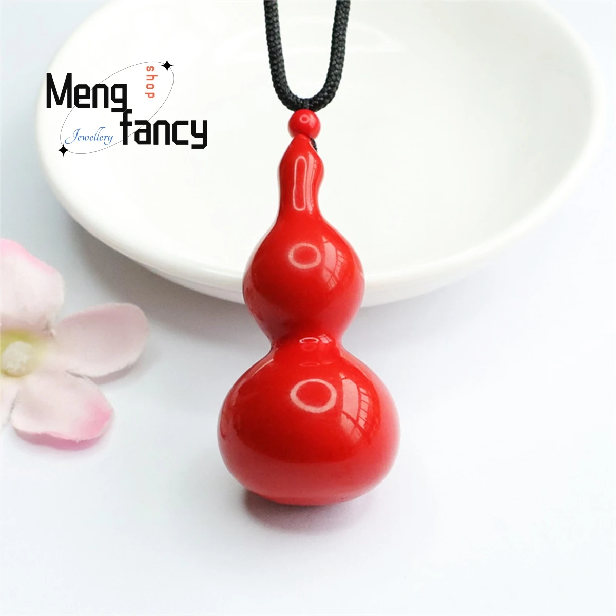 

Natural Authentic Red Cinnabar Three-dimensional Gourd Pendant Simple Personalized Retro Style Men Women Fashion Jewelry Mascot