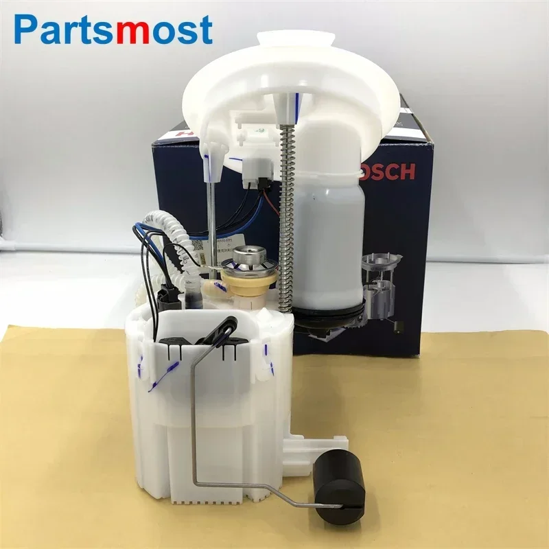 16117243975 0580200330 2.0 3.0 Modul Unit Pengiriman Tingkat Bahan Bakar Bensin untuk BMW 1 2 3 F20 F22 F30 F32 F80 Rakitan Pompa Bahan Bakar Bosch