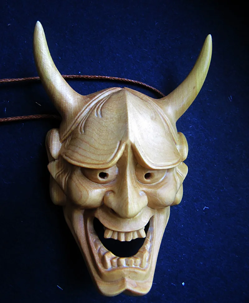 QH001- 7,8*5,2*3 см Маска дьявола ручной работы с резьбой по самшиту Нексуке: праджня