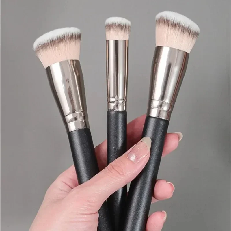 Synthetic Angled Makeup Brush for Foundation Concealer Liquid Cream Cosmetics Seamless Cover Dark Circle Correction Contour Tool