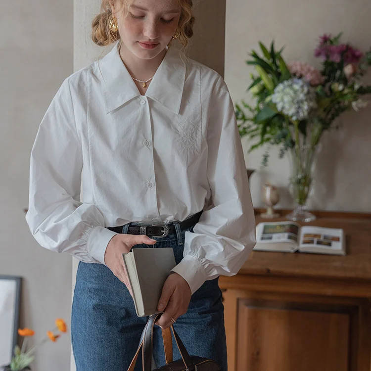 เสื้อแขนยาวสตรีผ้าซาตินกระดุมด้านบนเสื้อสลิมฟิตคอทเทจคอร์ผ่อนคลายสบายๆฤดูใบไม้ผลิสบายวันหยุดสุดสัปดาห์กลางแจ้ง