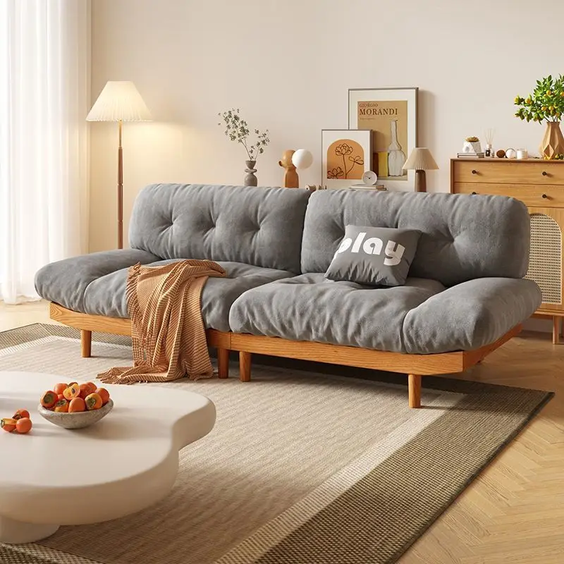 أريكة قماش سحابة من الخشب الصلب، شقة صغيرة بسيطة في غرفة المعيشة، سجل حديث لثلاثة أشخاص