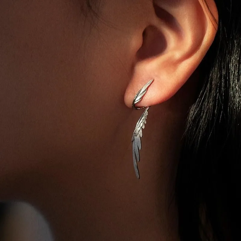 Women's Retro Feather Wings Stud Earrings
