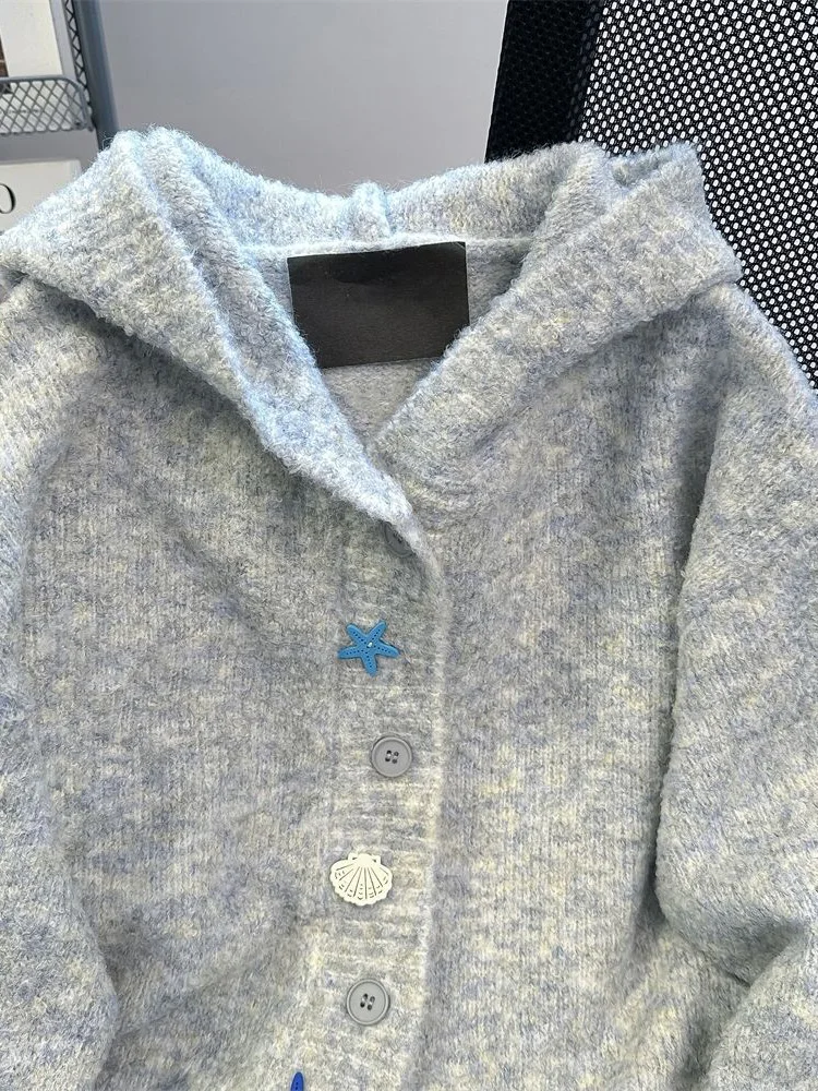 Luie Wind Retro Grijs Vest Vrouwen Leuke Knoppen Lange Mouw Losse Gebreide Truien Met Capuchon Preppy Stijl Zoete Zachte Tops Jassen
