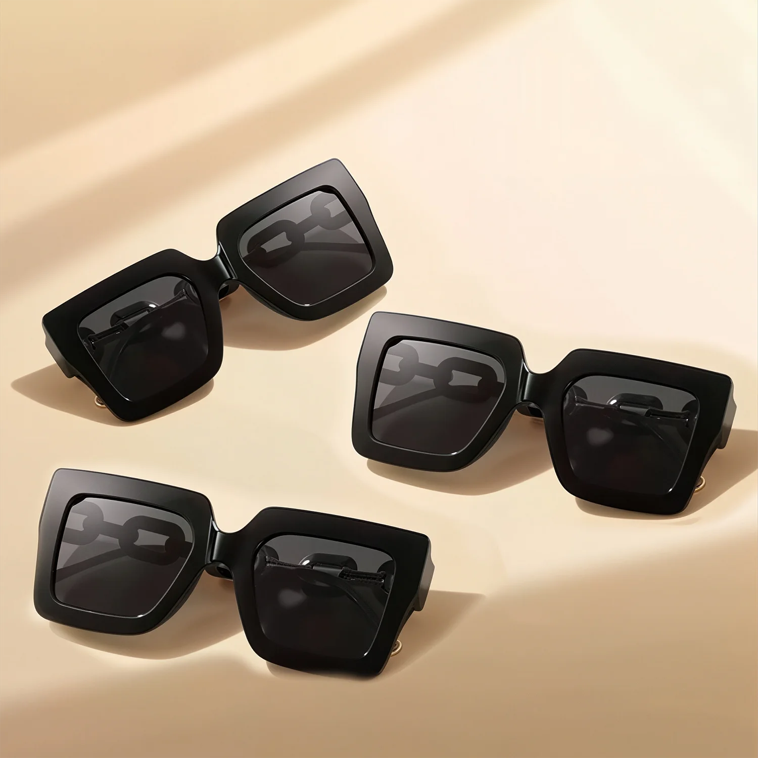 3PCS Retro Chain Sunglasses Set – Square Frame with Metal Chain, UV400 Protection, Fashion for Men & Women, Perfect for Street