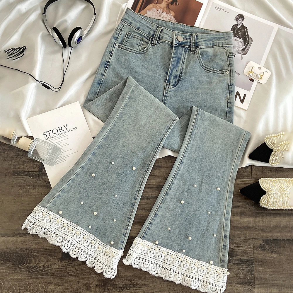 

Женские светло-голубые джинсовые расклешенные джинсы, модные джинсовые брюки с жемчугом и бисером, джинсовые брюки до щиколотки, кружевные лоскутные узкие джинсы с высокой талией