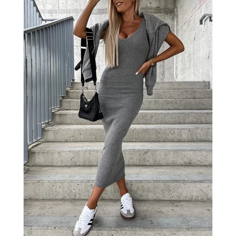 

Autumn And Winter Women's Fashion Grey Slim Fit Long Tank Top Dress V-neck Long Sleeve Hooded Sweater Coat 2-piece Set S-2XL