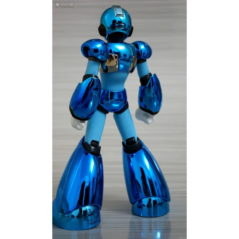반다이 오리지널 D-arts 메카 제품은 이동식 Rockman FORTE 애니메이션 액션 피규어 모델 장난감 모델 장식품 소년을위한 선물