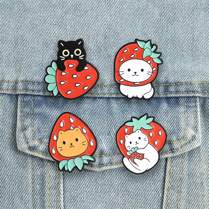 Strawberry Cat Enamel Pins Cute Orange Black White Kitten Fruit Brooches Cartoon Badges Sweet Animal Jewelry Gift for Friends