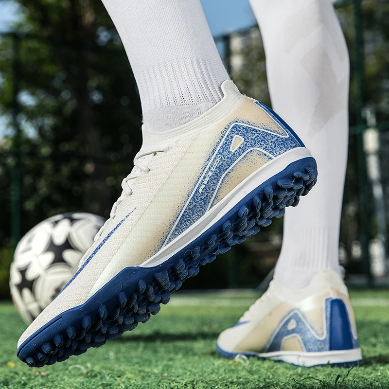 Indoor Men Soccer Shoes Fast Original Football Shoes Professional Non-Slip Football Field Boots TF/FG Grass Training Sneaker