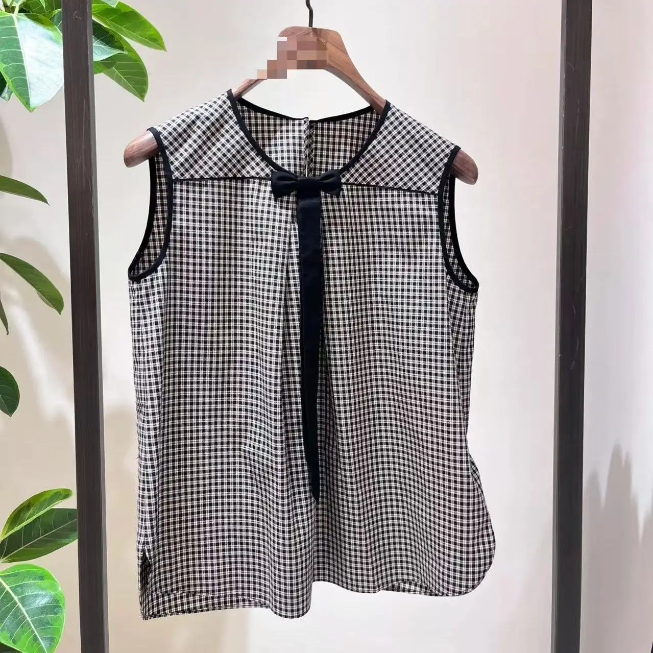 

Women's Summer 2025 Commute Cotton Oversized Svel round Ne Plaid Top Breathable Comfortable Versatile Floral Patterne...