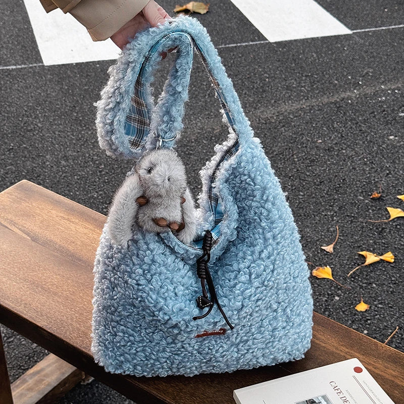 

Fashion Soft Plush Bag Women Designer Fluffy Faux Fur Lady Handbag Korean Style High Capacity Crossbody Tote Female Winter Purse